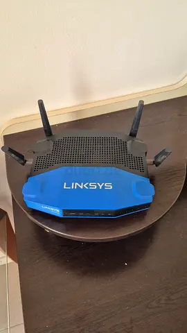 Linksys Wireless Router (WRT1900AC) - Excellent Working Condition