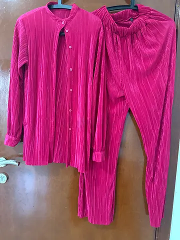 Womens Plisse Button Up Shirt and Trousers Set in Magenta