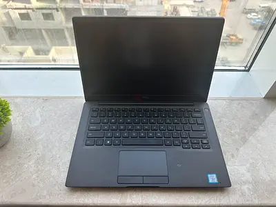 Dell Latitude 7400 core I5 , 8 Generation , 256 SSD , 8 Gb Ram , HD Screen 14 Inch