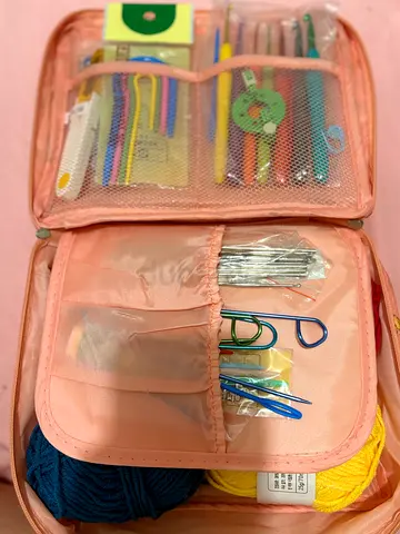 Crochet kit / sewing kit