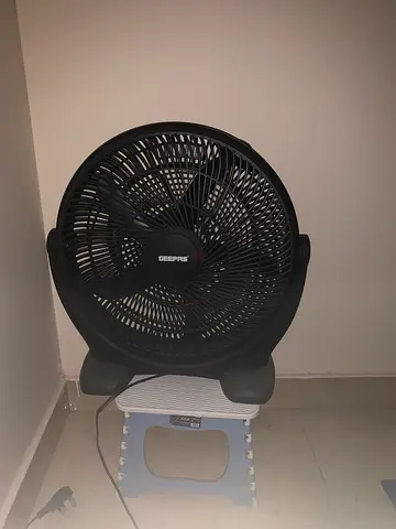 Compact Black Table Fan - Excellent Working Condition