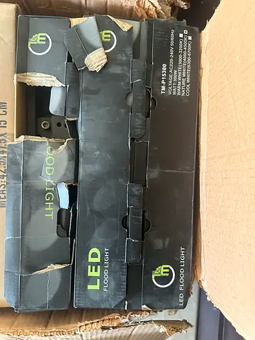 Set of LED floor light fixtures - new in boxes