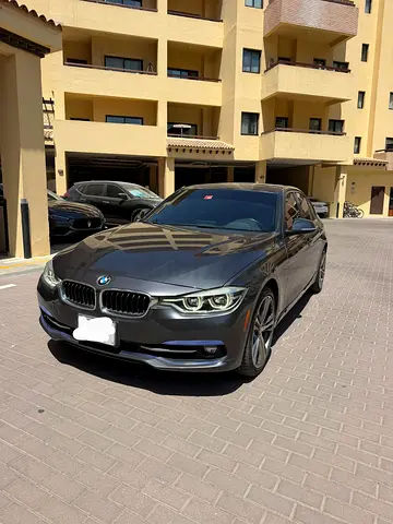 Bmw 330i xdrive - 2017 Run  Drive