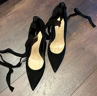 BRAND NEW CHRISTIAN DIOR SUEDE HEELS SIZE 41