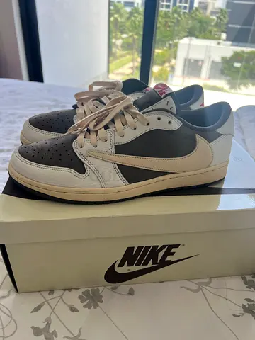 Jordan 1 Low Travis Scott Reverse Mocha US 10