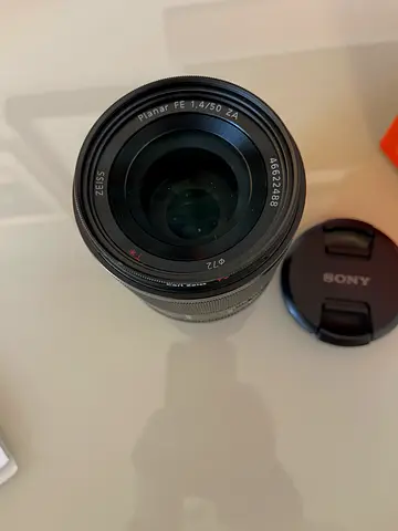 Sony Planar T* FE 50mm f/1.4 ZA Lens E-Mount