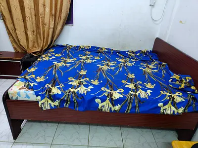 Queen size Bed
