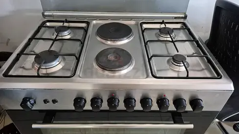 Siemens Cooking range both gas and ekectric burner