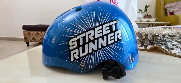 Blue Street Runner Multi-Sport Helmet, flawless Condition
