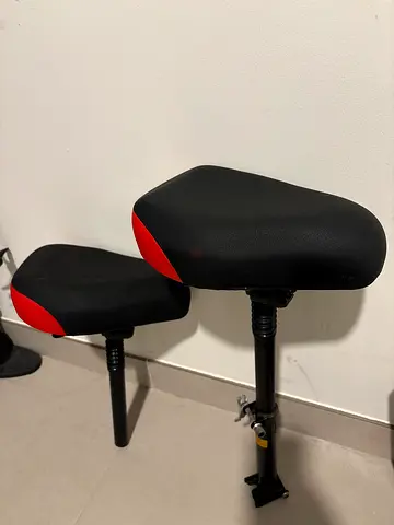Pair of Adjustable Bicycle Seats with Suspension