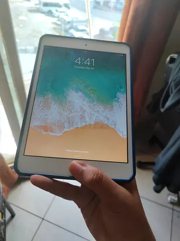 iPad Mini 3 - good condition, ready to use