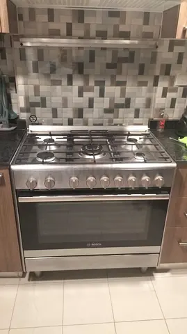 Bosch 90 cm Gass cooker new model 5 burnr Gass cooker