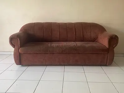 Sofa for free giveaway