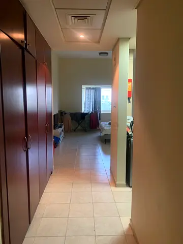 Sharing Apartment