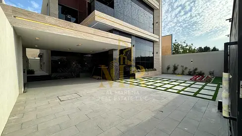 Luxury Villa for Sale in Al Rawda 3 – High-End Finishes, Ready to Move In – 5300 sq ft
