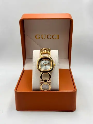 Gucci Ladies Gold Bracelet Watch in Original Box
