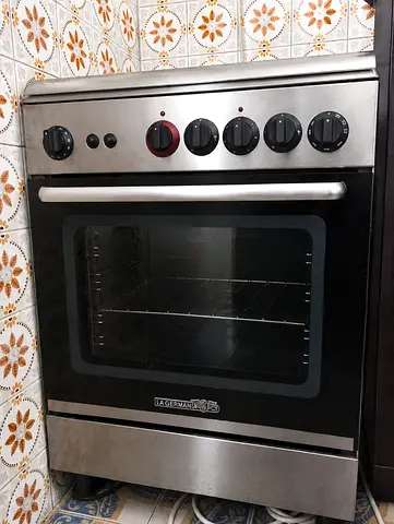 La Germania freestanding gas oven and stove — good working condition