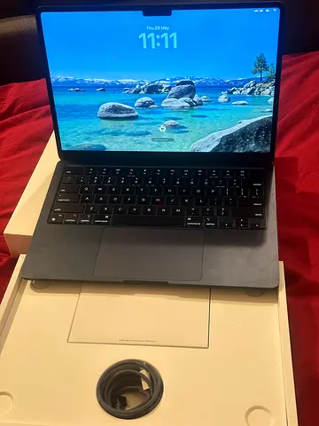 Apple MacBook Air M2 8GB 256 - Midnight, 13-inch