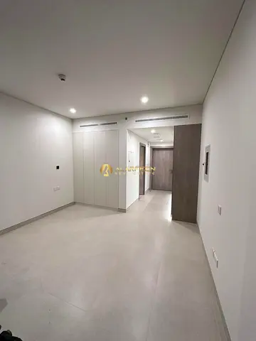 Modern Studio | High Floor | Pay in 4 Cheques