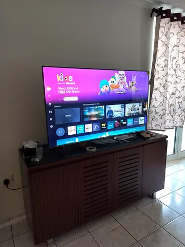 Hisence 50 inch Smart LED TV in Good Condition