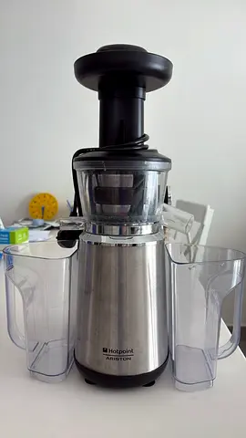Hotpoint Ariston Slow Juicer with Accessories