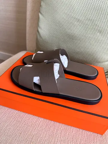 Brand new Hermes Izmir for men, 42,5 size