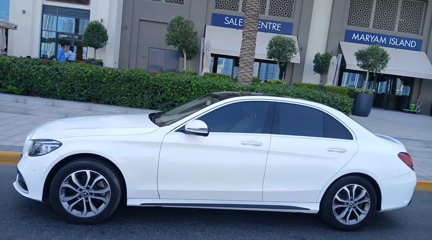 Mercedes-Benz C-Class 2017 — photo 1 of 20