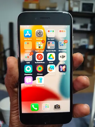 I phone se 3rdgen