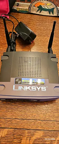 Linksys WRT54G (v2) Wireless-G Broadband Router - Used