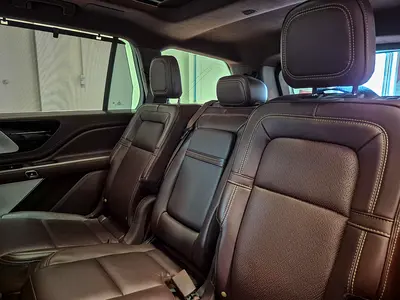 صورة 12 لـ 2023 Lincoln AVIATOR