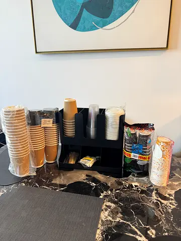 ☕ Complete Coffee Corner Set – Organizer + Cups | NEW ✅ All-in-one station