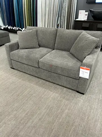 Grey 2-Seater Sofa in Good Condition