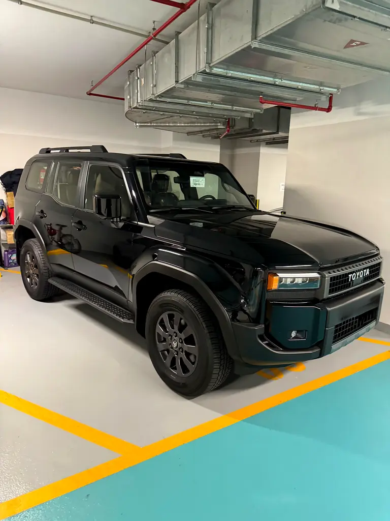 Toyota Prado 2024 — photo 1 of 8