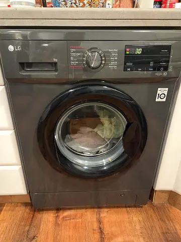 LG Front Load Washing Machine - 7kg, Good Working Condition