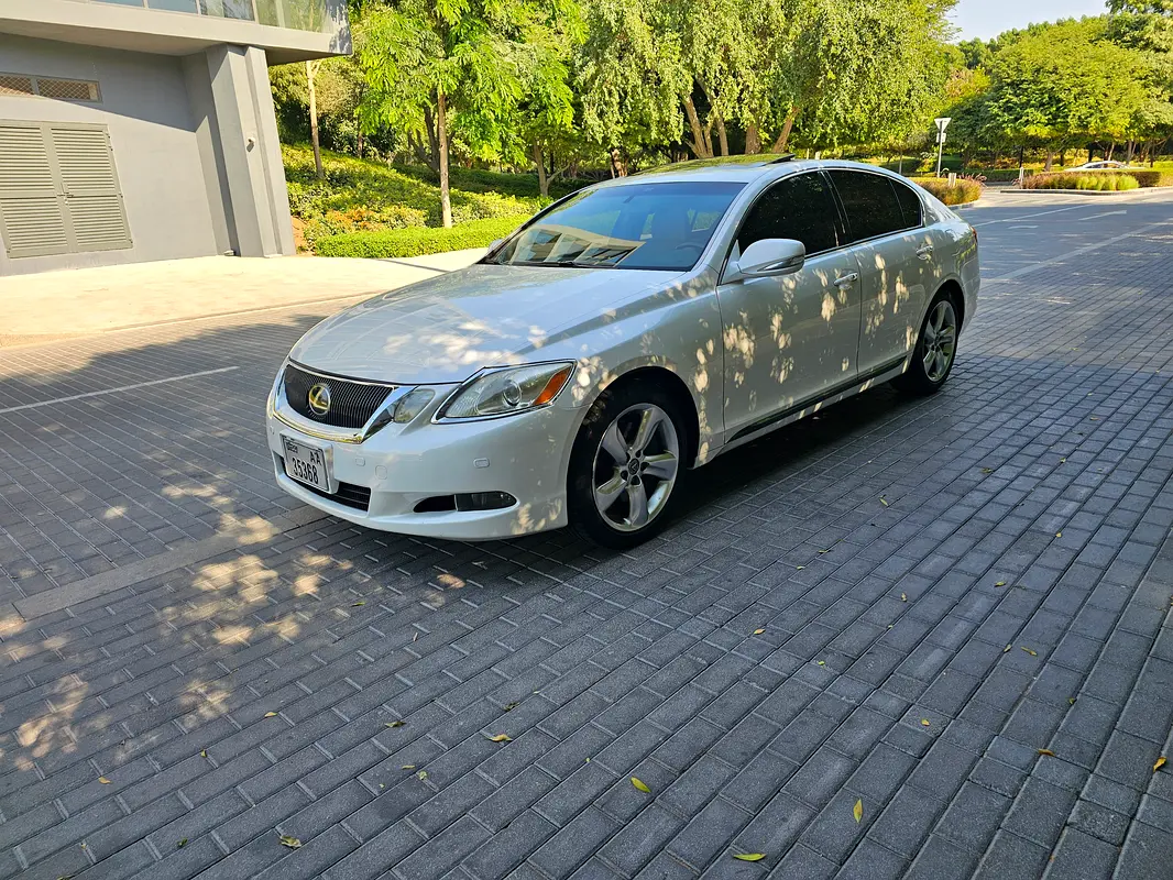 Lexus GS-Series 2009 — photo 1 of 9