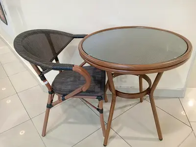 Outdoor bistro set - table with chair (rattan-style, glass top) كراسي خارجية كرسي مطعم حديقة