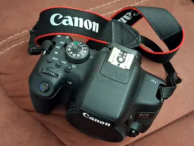 CAMERA LENZ  EQUIPMENT