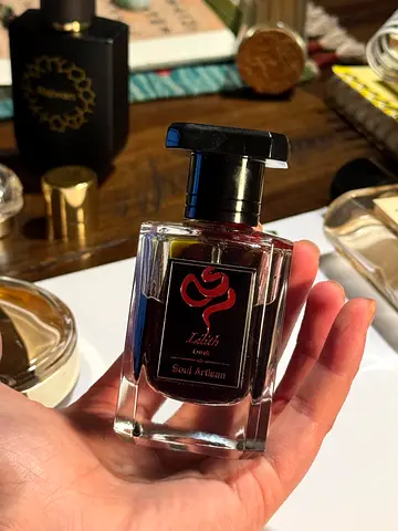 perfume addiction smoky perfume Lilith Soul Artisan unisex