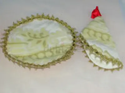 Glass serving set with gold trim (2 pieces)