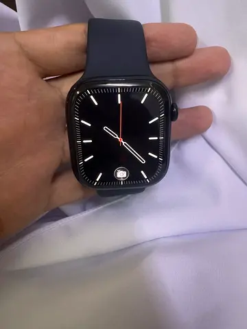 Apple Watch Series 11 – 42mm GPS – 100% Battery Health – With Box  Charger