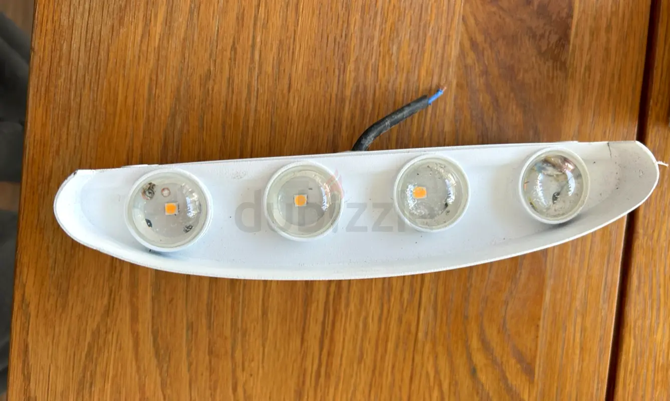 4 lamp466371467963289602