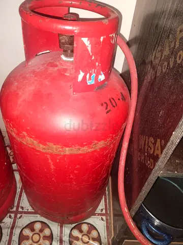 Used 20kg Red LPG Gas Cylinder with Hose with regulator