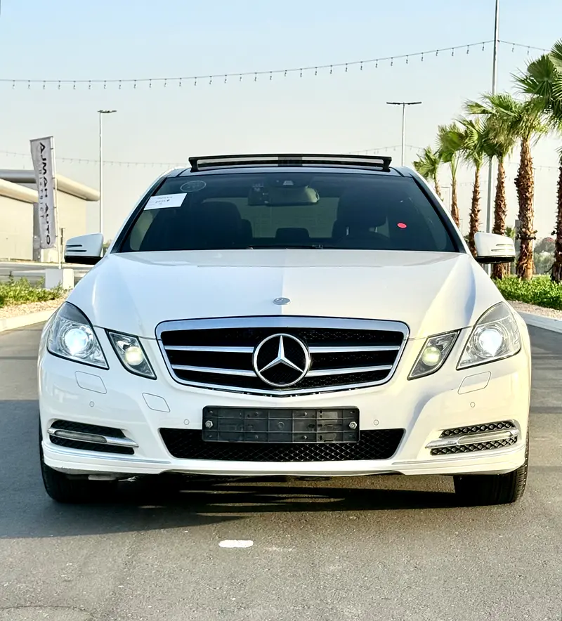 Mercedes-Benz E-Class 2013 — photo 1 of 16