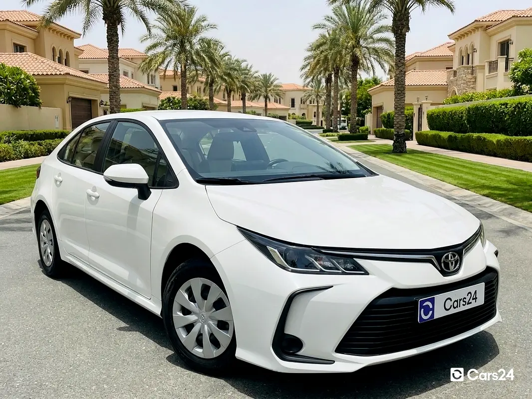 Toyota Corolla 2024 — photo 1 of 13
