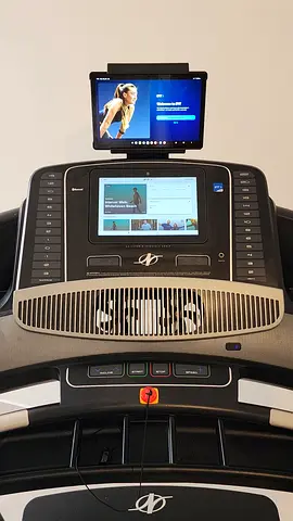 NordicTrack Commercial 2450