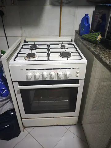 Used Sansui Freestanding Gas Cooker with Oven - 4 Burners