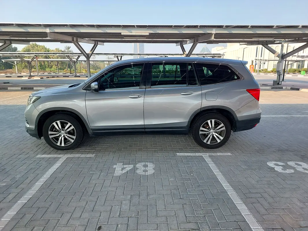 Honda Pilot 2018 — photo 1 of 20