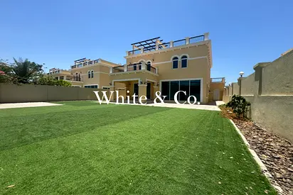 Large Plot | Great Location | Single Row