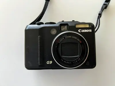 Canon PowerShot G9 12MP Vintage CCD Digicam - Y2K Aesthetic, with Pouch