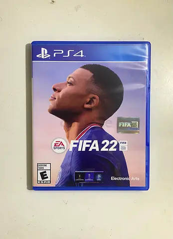 FIFA 22 (PS4) - Original Game Disc in Case